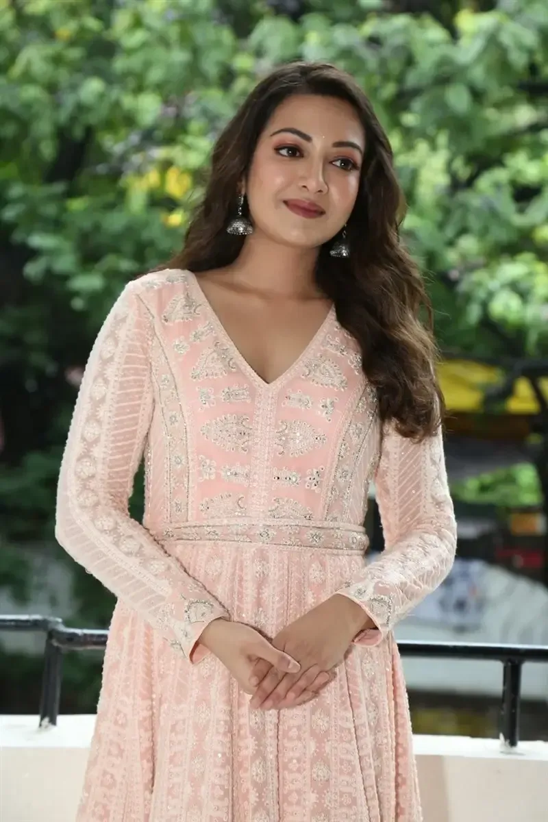 TAMIL ACTRESS CATHERINE TRESA IN PINK DRESS AT MOVIE OPENING 7